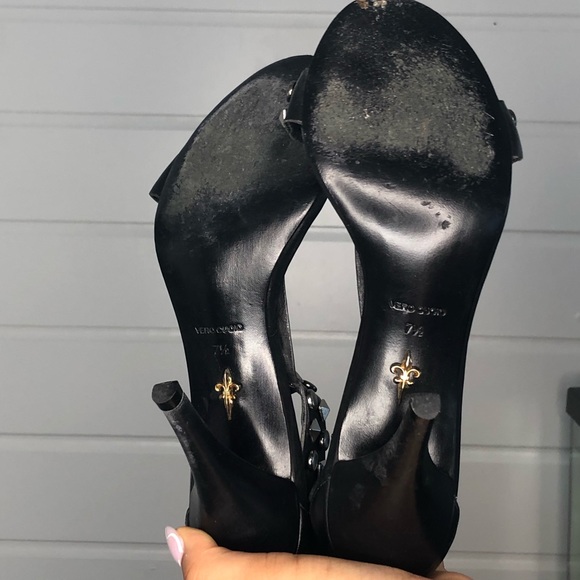 Pour La Victoire Black Heels - Picture 3 of 3